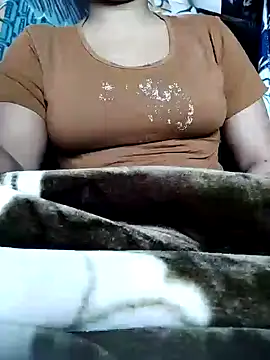 Snapshot of monalisa639536 chatting on January 18, 2026, 6:11 pm monalisa639536 online show from January 18, 2026, 6:11 pm