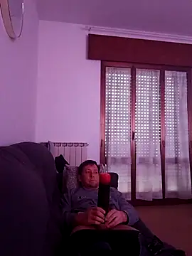 Snapshot of Alessio1987 chatting on February 14, 2026, 9:42 am Alessio1987 online show from February 14, 2026, 9:42 am