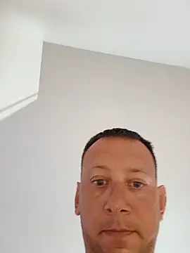 Alessio1987 online show from June 10, 2026, 11:22 am