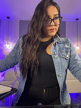 Snapshot of KatlynRous chatting on June 20, 2026, 7:08 pm KatlynRous online show from June 20, 2026, 7:08 pm