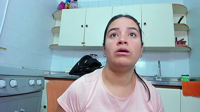 GreciaFox1 online show from October 28, 2025, 11:20 am