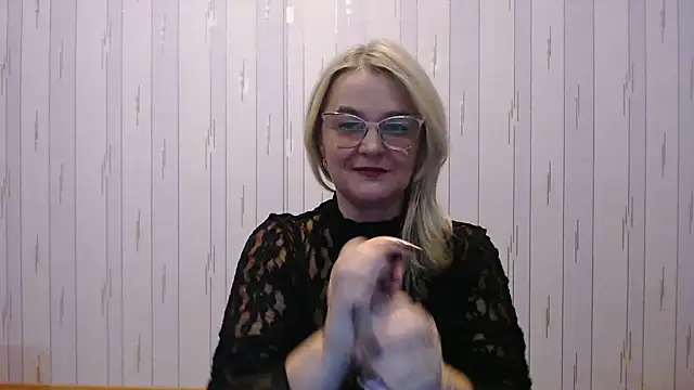 EleanoraDream online show from December 19, 2025, 4:31 pm