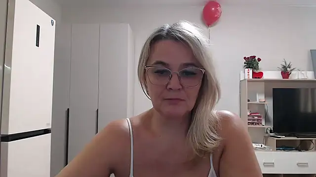 EleanoraDream online show from March 15, 2026, 12:34 pm