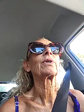 Snapshot of clarabell4 chatting on July 9, 2026, 6:58 am clarabell4 online show from July 9, 2026, 6:58 am