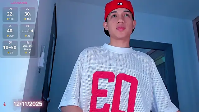 Sebax Young online show from November 12, 2025, 8:34 pm