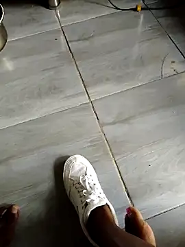 92donis online show from November 15, 2025, 3:27 pm