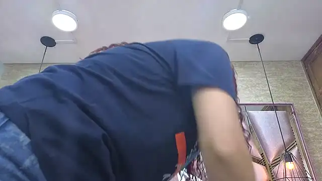 ThaliaCross online show from December 14, 2025, 12:11 pm