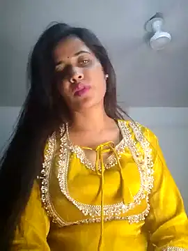 Snapshot of cute_radhikaa chatting on April 17, 2026, 8:11 pm cute radhikaa online show from April 17, 2026, 8:11 pm