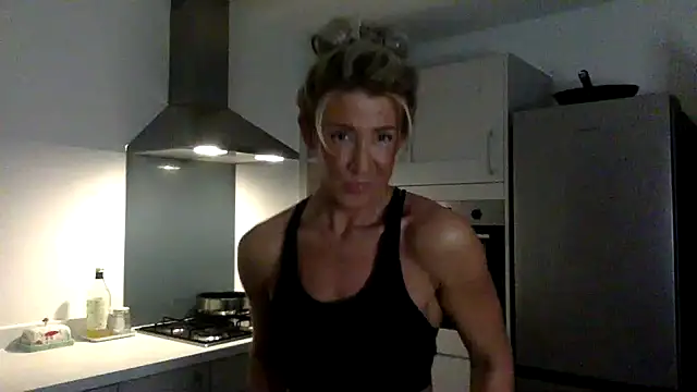 Snapshot of Bratty-Blonde55 chatting on October 7, 2025, 6:31 pm Bratty-Blonde55 online show from October 7, 2025, 6:31 pm