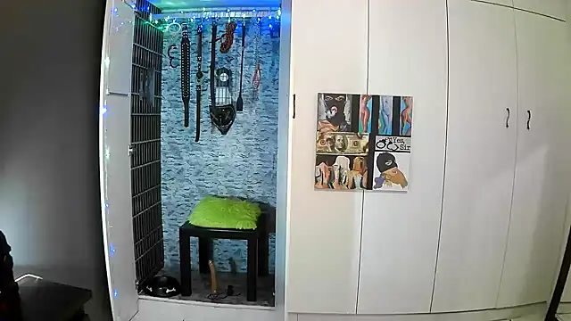 BaDSubMiss online show from September 15, 2025, 4:35 am