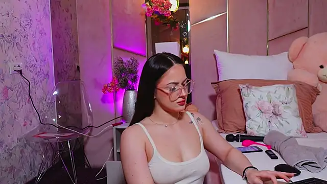 LucyLextonX online show from April 1, 2026, 1:41 am