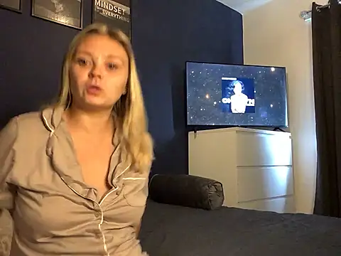 Snapshot of Star-36 chatting on February 15, 2026, 11:53 am Star-36 online show from February 15, 2026, 11:53 am