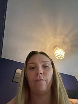 Snapshot of Star-36 chatting on February 19, 2026, 12:02 pm Star-36 online show from February 19, 2026, 12:02 pm