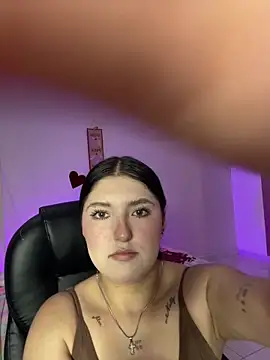 Snapshot of Celestee69 chatting on February 20, 2026, 7:05 pm Celestee69 online show from February 20, 2026, 7:05 pm