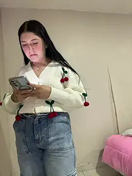 Snapshot of Celestee69 chatting on February 12, 2026, 7:24 pm Celestee69 online show from February 12, 2026, 7:24 pm