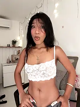 Snapshot of LeilaEbony chatting on September 9, 2025, 12:47 pm LeilaEbony online show from September 9, 2025, 12:47 pm