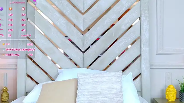 Agatha-Adams online show from October 22, 2025, 2:27 pm