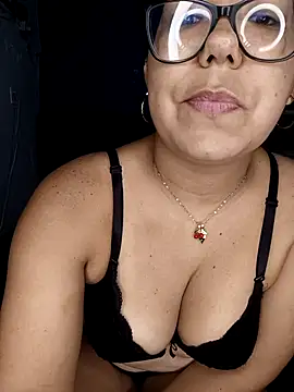 Snapshot of MilfTentasion chatting on October 1, 2025, 1:33 am MilfTentasion online show from October 1, 2025, 1:33 am