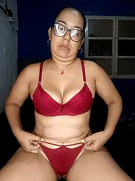 Snapshot of MilfTentasion chatting on September 26, 2025, 2:02 pm MilfTentasion online show from September 26, 2025, 2:02 pm