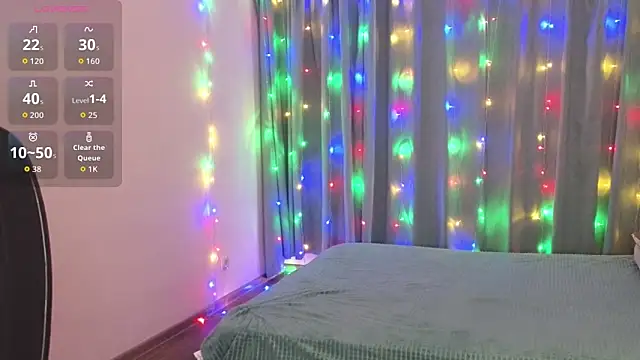 Laura Gol online show from November 19, 2025, 9:26 pm