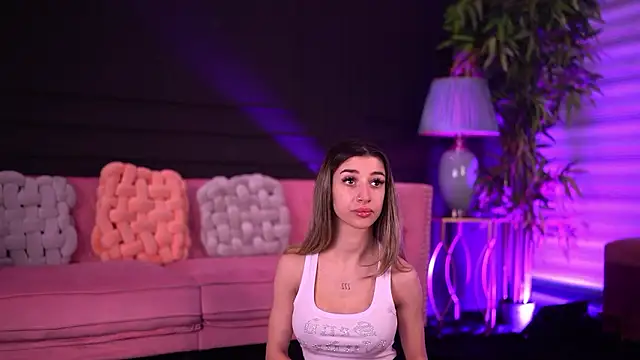 OdetteMason online show from March 15, 2026, 7:26 am