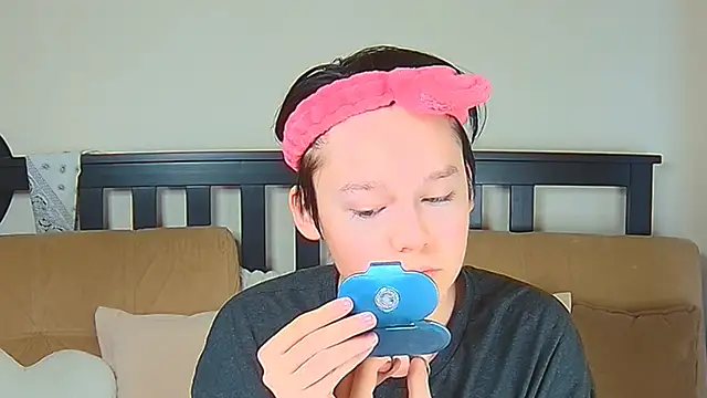 Derek Carter online show from October 4, 2025, 1:23 pm