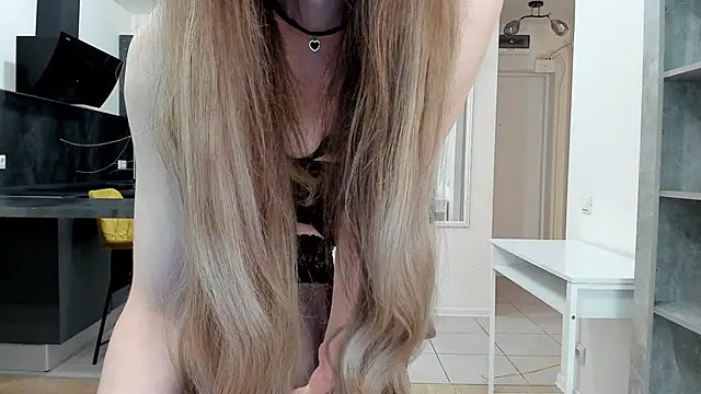 Snapshot of Kitty_Player chatting on June 17, 2026, 10:47 am Kitty Player online show from June 17, 2026, 10:47 am