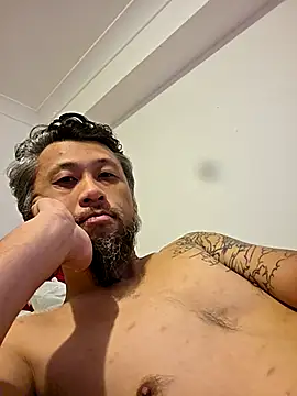 linny31 online show from April 25, 2026, 8:50 am