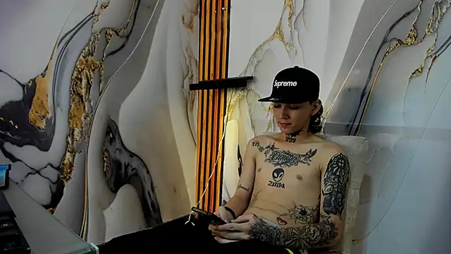 Snapshot of StraightBoy_Nick chatting on February 26, 2026, 8:03 am StraightBoy Nick online show from February 26, 2026, 8:03 am