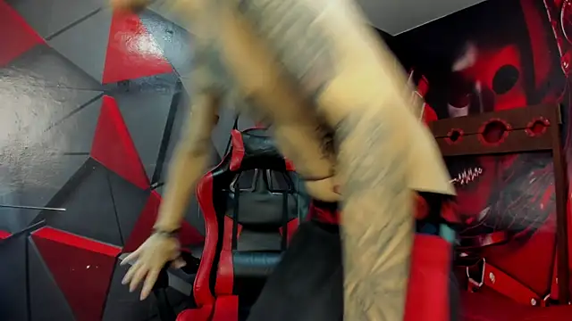 Snapshot of StraightBoy_Nick chatting on October 30, 2025, 12:42 am StraightBoy Nick online show from October 30, 2025, 12:42 am