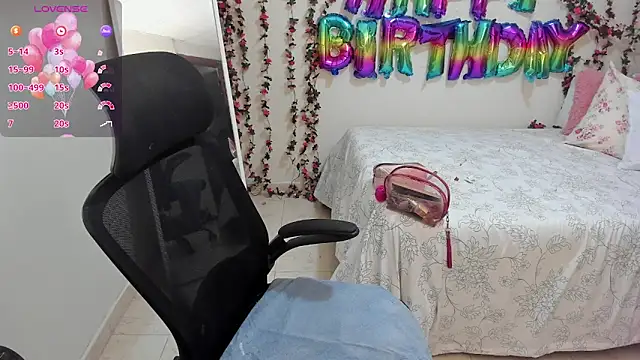 Snapshot of MariamCastiblanco chatting on November 23, 2025, 1:48 am MariamCastiblanco online show from November 23, 2025, 1:48 am