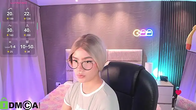 Snapshot of Arinextdoor chatting on March 28, 2026, 9:16 pm Arinextdoor online show from March 28, 2026, 9:16 pm