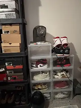Snapshot of ontarioman401 chatting on April 22, 2026, 7:53 pm ontarioman401 online show from April 22, 2026, 7:53 pm