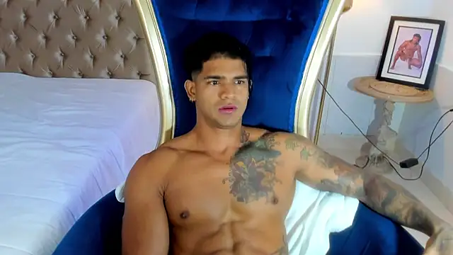 antonio  444 online show from November 6, 2025, 8:07 am