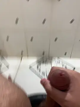 Snapshot of Piter14cm chatting on January 19, 2026, 4:05 am Piter14cm online show from January 19, 2026, 4:05 am