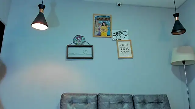 Xfire boy69 online show from November 30, 2025, 1:56 pm