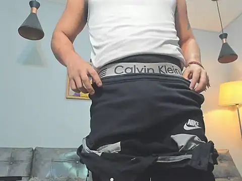 Xfire boy69 online show from February 13, 2026, 3:50 am