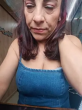 Snapshot of _Kamy_Hot chatting on June 2, 2026, 1:22 pm Kamy Hot online show from June 2, 2026, 1:22 pm