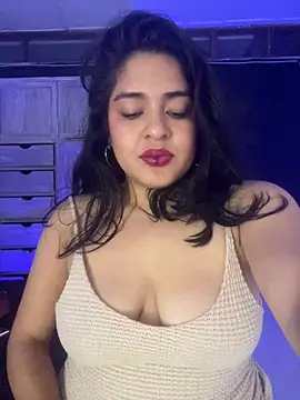 Snapshot of EmilyNoir1 chatting on May 3, 2026, 11:08 pm EmilyNoir1 online show from May 3, 2026, 11:08 pm