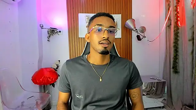 Darwin mayo online show from September 30, 2025, 5:41 pm