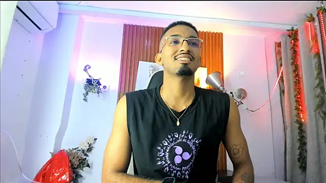 Darwin mayo online show from October 13, 2025, 5:25 pm