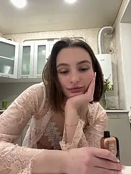 ZariaFlame online show from March 13, 2026, 9:53 pm