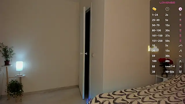 DanaCandy online show from September 23, 2025, 9:44 pm