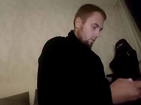 Vladyslav30 online show from November 13, 2025, 10:24 pm