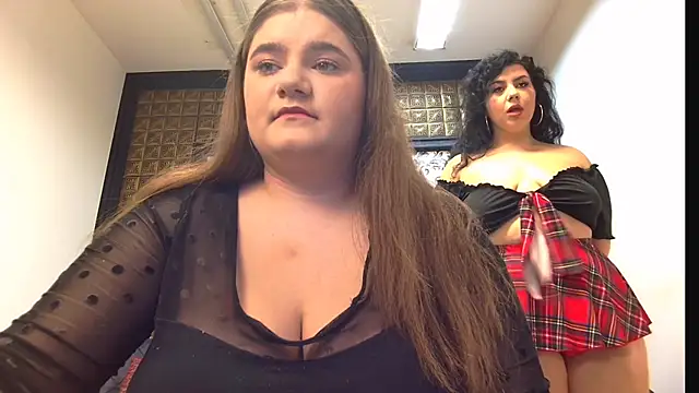 LissaBigTitts online show from October 25, 2025, 3:12 pm