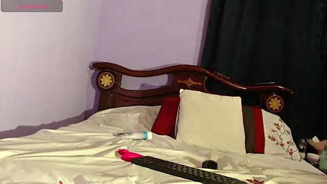  Bombom   online show from December 20, 2025, 2:14 am