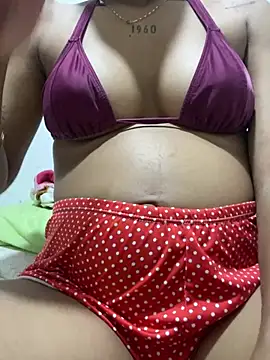 amandaaasilvaa online show from April 20, 2026, 5:03 pm