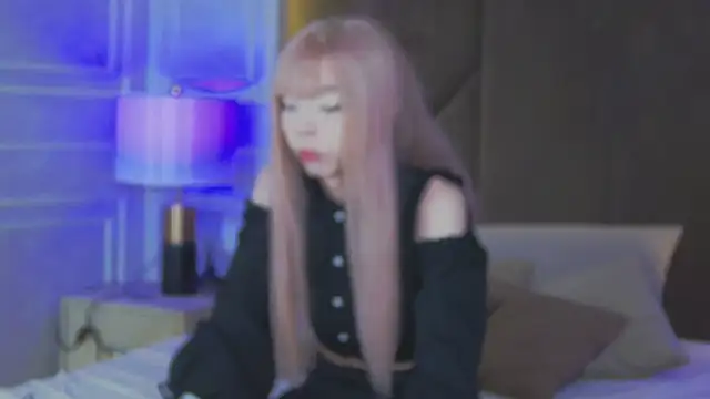 Snapshot of Evelyn_Neal chatting on October 17, 2025, 4:20 pm Evelyn Neal online show from October 17, 2025, 4:20 pm