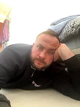 Snapshot of different-strokes chatting on September 30, 2025, 1:28 pm different-strokes online show from September 30, 2025, 1:28 pm