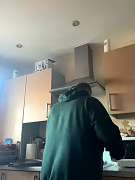 Snapshot of different-strokes chatting on October 24, 2025, 3:44 pm different-strokes online show from October 24, 2025, 3:44 pm